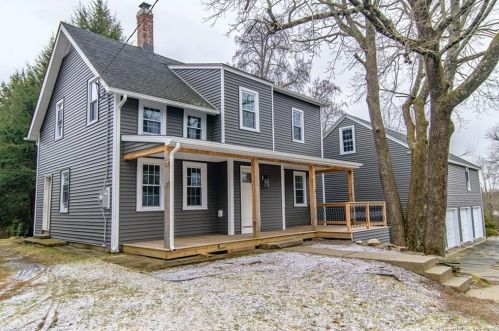 15 Palmer St, Killingly, CT 06239-2729