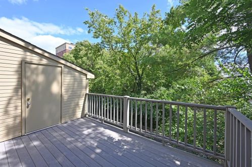2102 Alpine Pl, Cincinnati OH  45211-3528 exterior