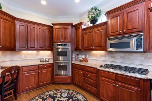 1512 Markan Dr, Atlanta GA  30306-2226 exterior