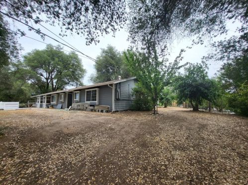 2297 Berkesey Dr, Valley Springs, CA 95252-9512