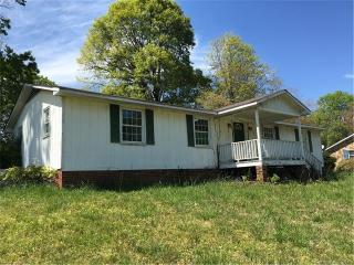 212 Buckskin Dr, Gastonia, NC 28052-9201
