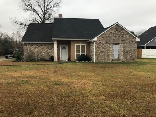 500 Gleason St, Brusly, LA 70719-2564