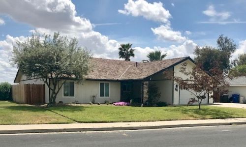 907 Tammy Ln, Lemoore, CA 93245-3790
