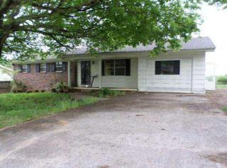 510 Bryson St, Athens, TN 37303-2206