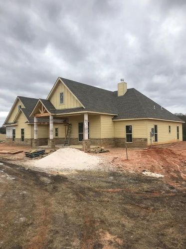 9185 Loop Rd, Bellvue, TX 77418-4624