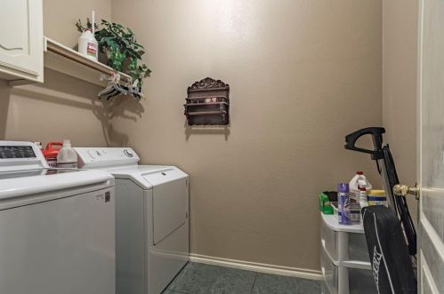 2729 White Rock Dr, Fort Worth TX  76131-2048 exterior