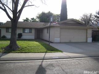 3832 Moorea Dr, Modesto, CA 95356-1110