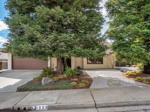 1333 Vega Way, San Luis Obispo, CA 93405-4814