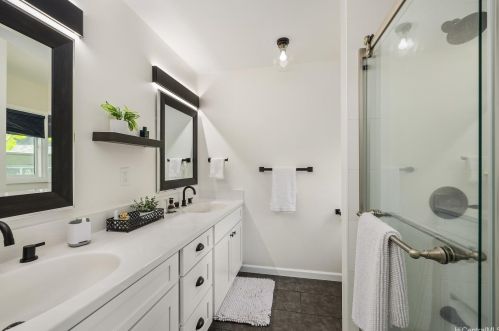 5009 Poola St, Honolulu HI  96821-1533 exterior