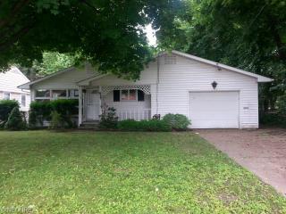 617 Walnut Ave, Concord Township OH  44077-2641 exterior