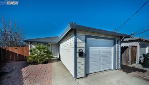 387 Elizabeth Ct, Livermore, CA 94551-6309