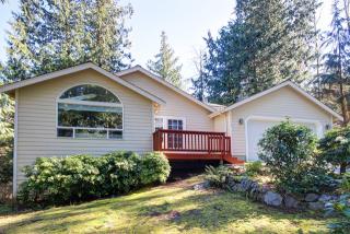 7 Lookout Mountain Ln, Bellingham, WA 98229-7730
