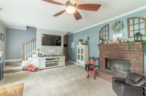 273 Davis Lake Rd, Locust Grove, GA 30248-3010