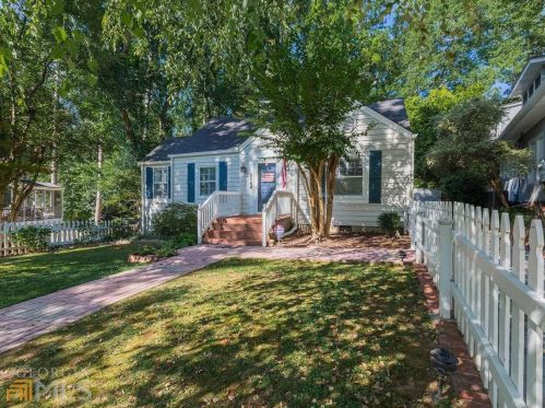 2388 Hurst Dr, Atlanta GA  30305-4233 exterior