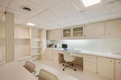 321 Frst Vly Ct, Atlanta GA  30342-2353 exterior