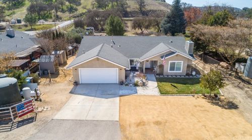 5514 Prancing Deer Pl, Lake Nacimiento, CA 93446-8349
