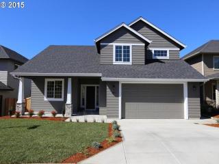 2516 Royalann Ln, Eugene OR  97405-9220 exterior