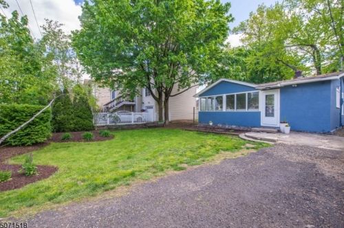 54 Shore Rd, Parsippany, NJ 07834-1143