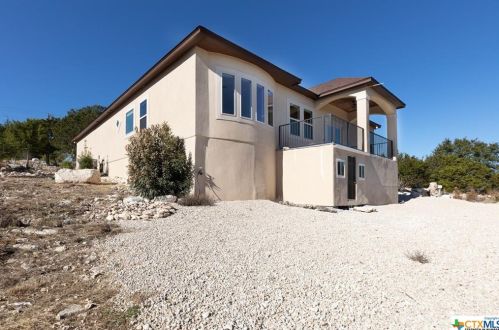 115 High Pt Cir, Spring Branch TX 78070-5065 exterior