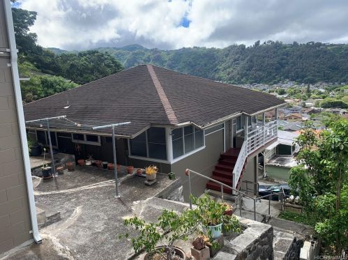 835 Puunani Pl, Honolulu HI  96817-7312 exterior