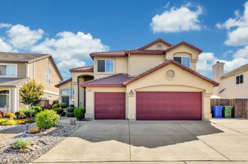 8769 Agave Way, Elk Grove, CA 95624-3889