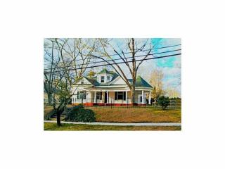 201 Spring St, Carrollton, GA 30117-3049