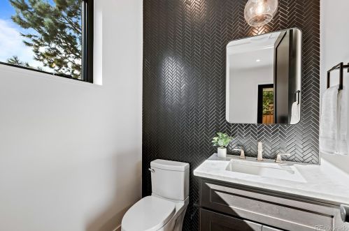 1920 Clayton St, Denver CO  80210-3527 exterior