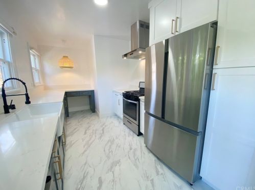 244 Kenwood St, Glendale CA  91206-4209 exterior