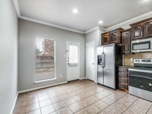 6872 Legato Ln, Fort Worth TX  76134-3700 exterior