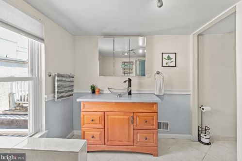 809 16 St, Philadelphia PA  19132-3906 exterior