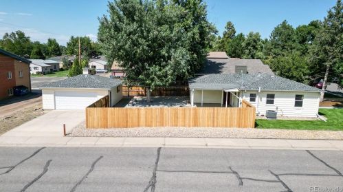 4697 Pennsylvania St, Englewood CO 80113-6915 exterior