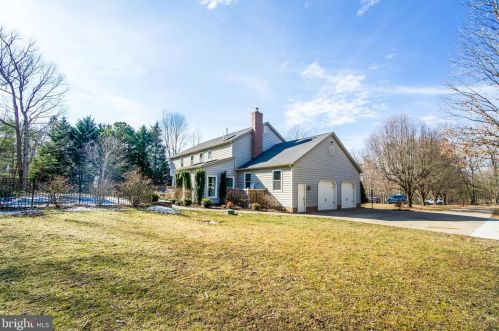 8125 Lee Jackson Cir, Spotsylvania, VA 22553-3819