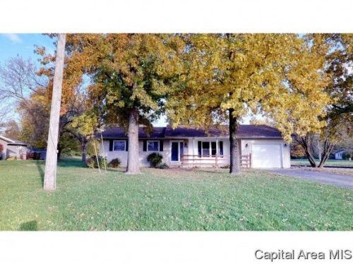 104 Main St, Riverton, IL 62561-6059