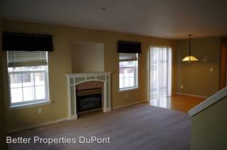 1421 Rooklidge St, Dupont WA  98327-9745 exterior