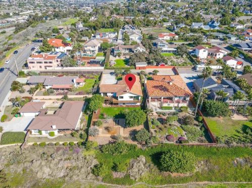 2063 Grandview St, Oceanside CA  92054-5618 exterior