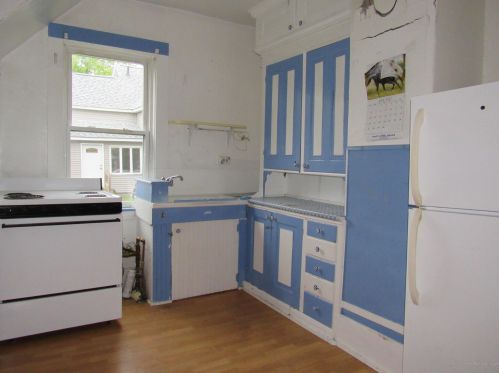 167 Bates St, Pittsfield, ME 04967-4121