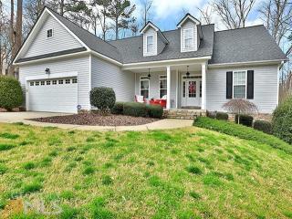 8 Jacks Dr, Newnan, GA 30263-1853