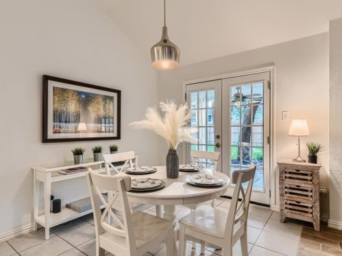 8532 Copano Dr, Austin TX  78749-3890 exterior