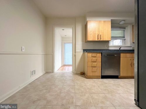 8455 12 Ave, Silver Spring MD 20903-3304 exterior