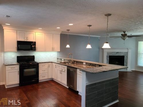 393 Belair Dr, Stockbridge GA  30281-2080 exterior