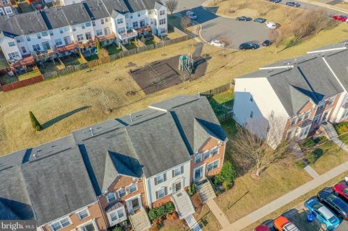 533 Legrace Ter, Leesburg, VA 20176-1835