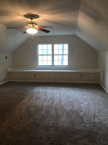 801 Taylor Ct, Statesboro, GA 30461-2795