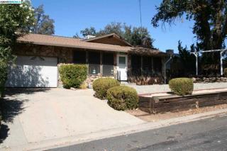 17876 Black Bart Dr, Jamestown, CA 95327-9537