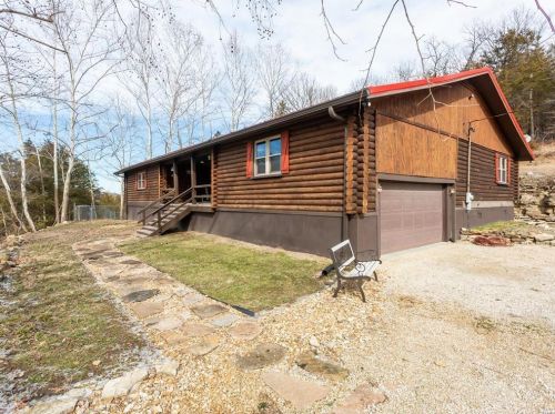 112 Big Valley Rd, Festus, MO 63028-5442