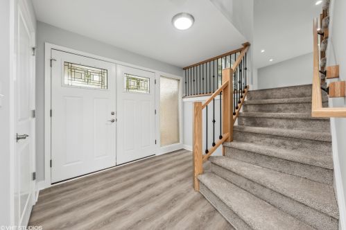 1929 Spruce Ter, Arlington Hts, IL 60004-3213