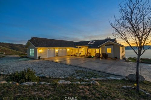 18211 Morgan Ct, Tehachapi, CA 93561-5457