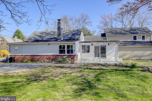 47 Ribsam St, Trenton NJ  08619-3627 exterior