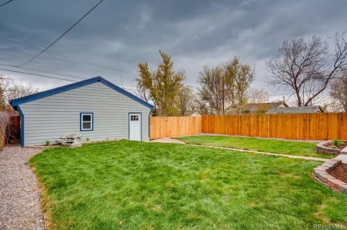 4945 Green Ct, Denver CO  80221-1109 exterior