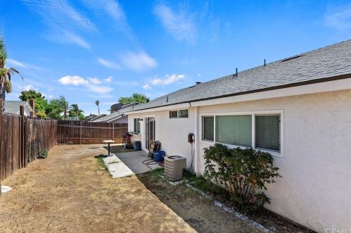6278 Cross River Dr, Riverside CA  92509-6935 exterior