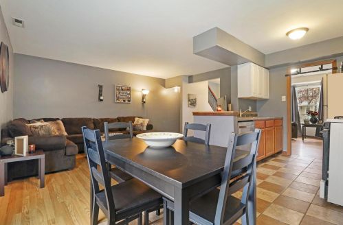 3620 Linden Dr, Island Lake, IL 60042-9648